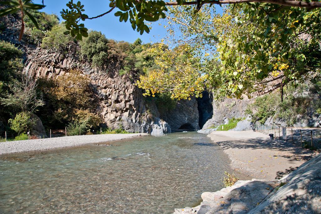 Glamping Alcantara Motta Camastra ภายนอก รูปภาพ