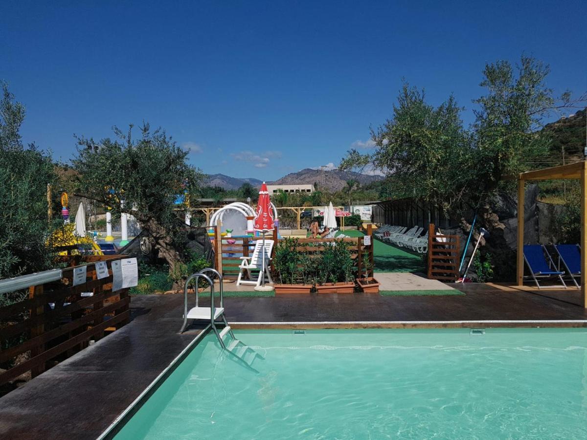 Glamping Alcantara Motta Camastra ภายนอก รูปภาพ